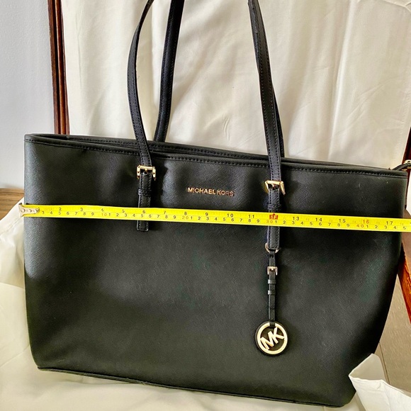 Black Michael Kors purse - Picture 9 of 10